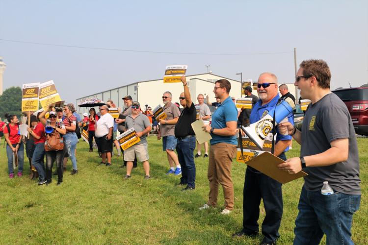 UPS Teamsters Practice Picket