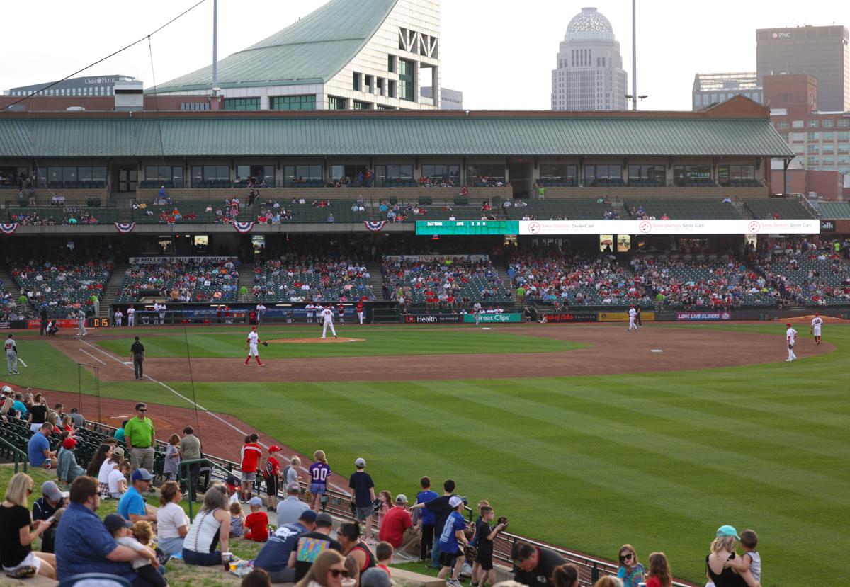 The Louisville Bats unveil new uniforms and logo 