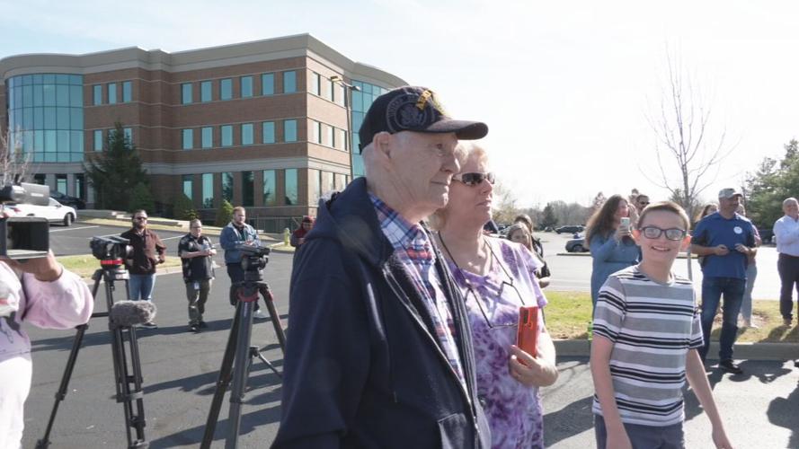 Kentucky veteran gifted new van.jpeg