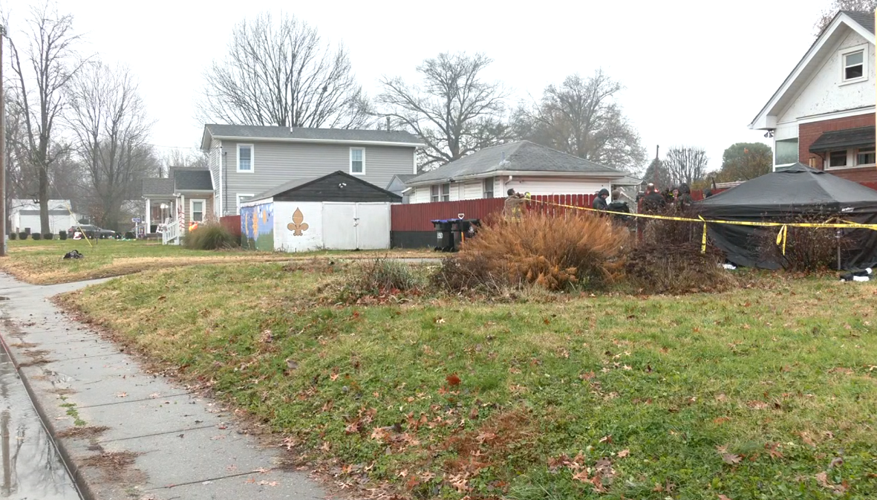 LMPD investigates after body found in burning home in Beechmont neighborhood