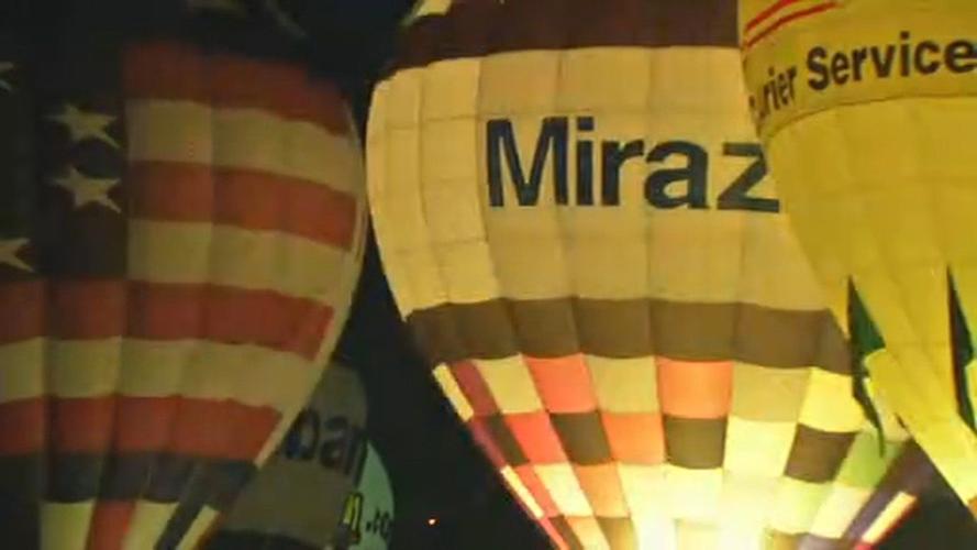 Thousands take advantage of great weather by heading to fairgrounds for Great Balloon Glow