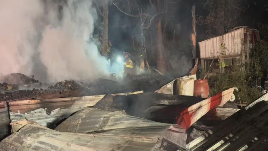 Shepherdsville mobile home fire on Johnson Hollow Road