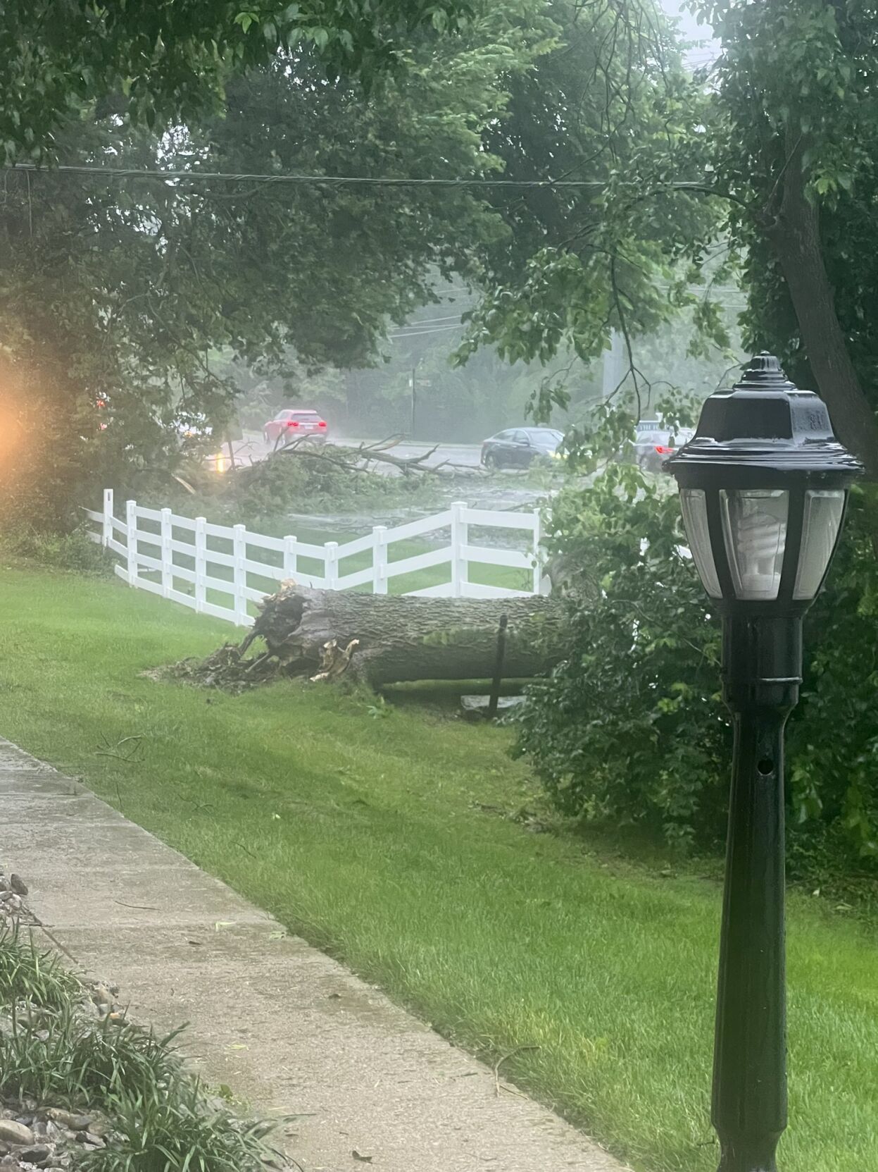 Shelbyville Road and Douglass Hills.jpg