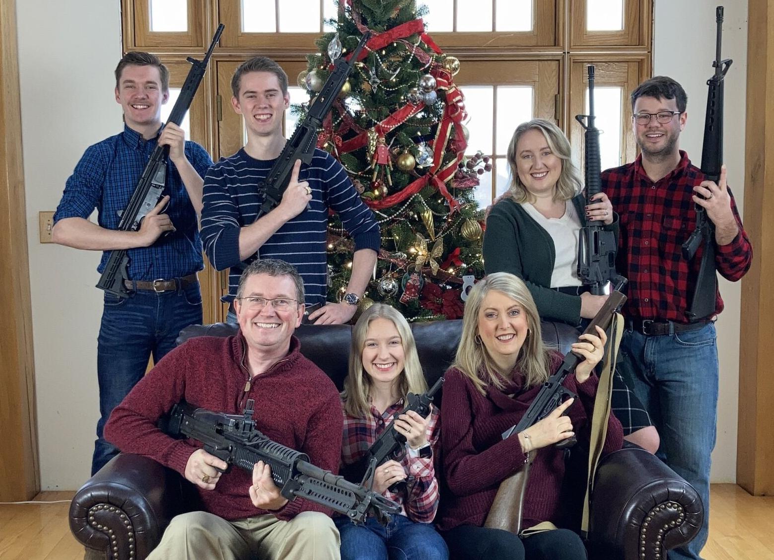 THOMAS MASSIE - CHRISTMAS TWEET 12-4-2021.jfif