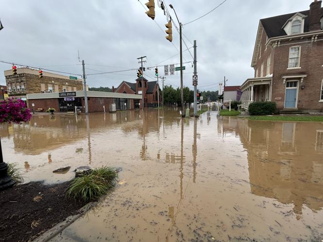 CORYDON FLOODING - CHESTNUT AND CAPITOL AVE 6-9-26