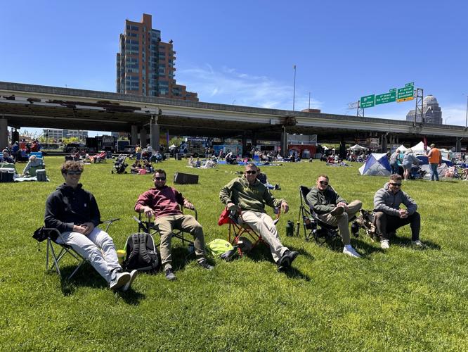 Crowds gather on Great Lawn for Thunder Over Louisville