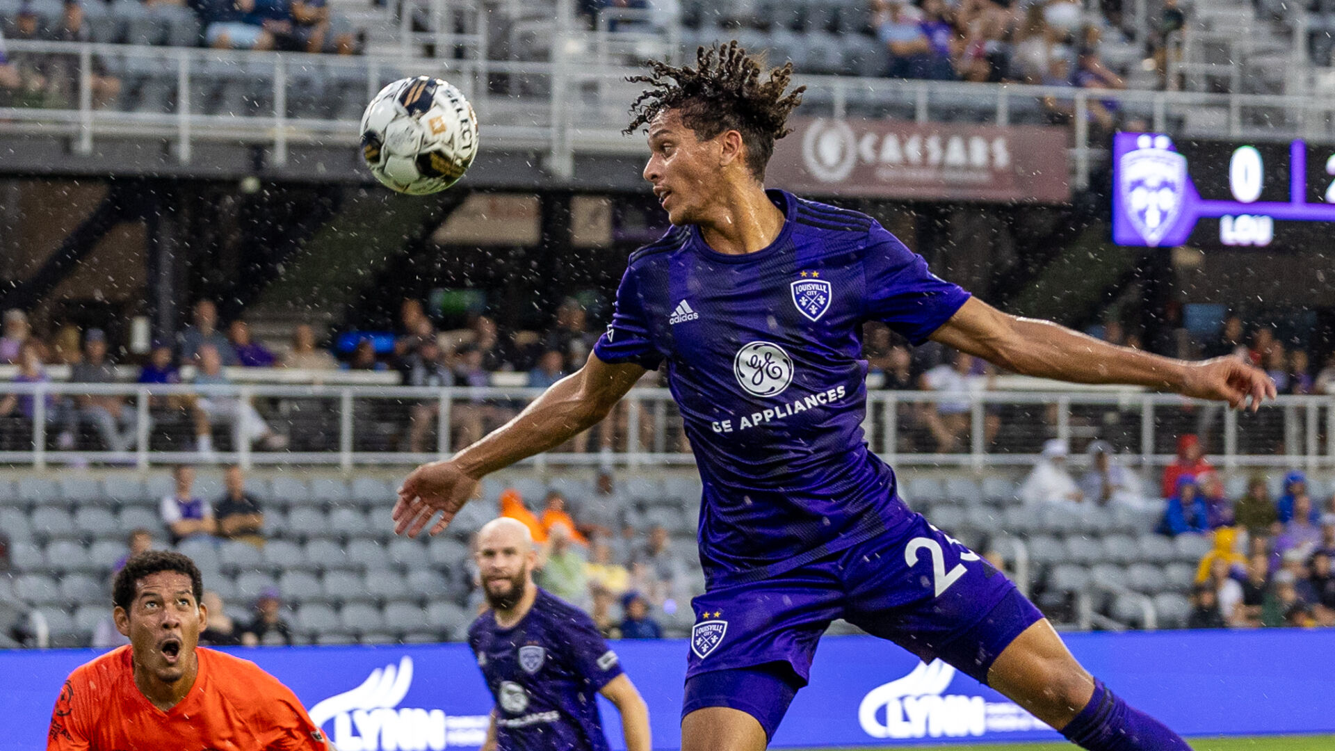 CRAWFORD | LouCity Splashes To 1-1 Tie With Charleston In USL Top-4 ...