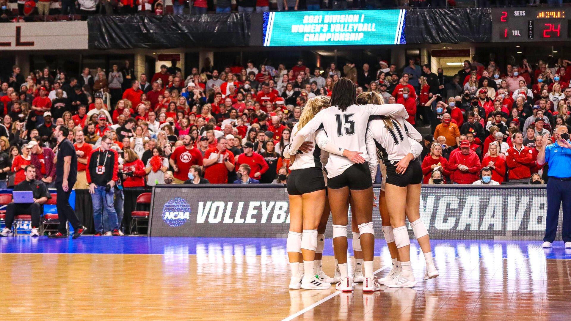 CRAWFORD | Louisville Volleyball Arrives At Final Four To Complete Its ...