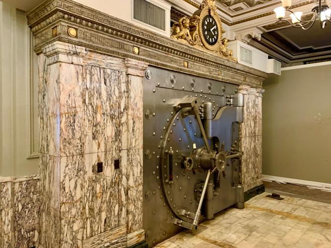 Elsby building bank vault.jpg