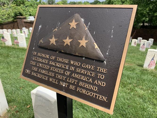 A plague honoring veterans at Cave Hill Cemtery