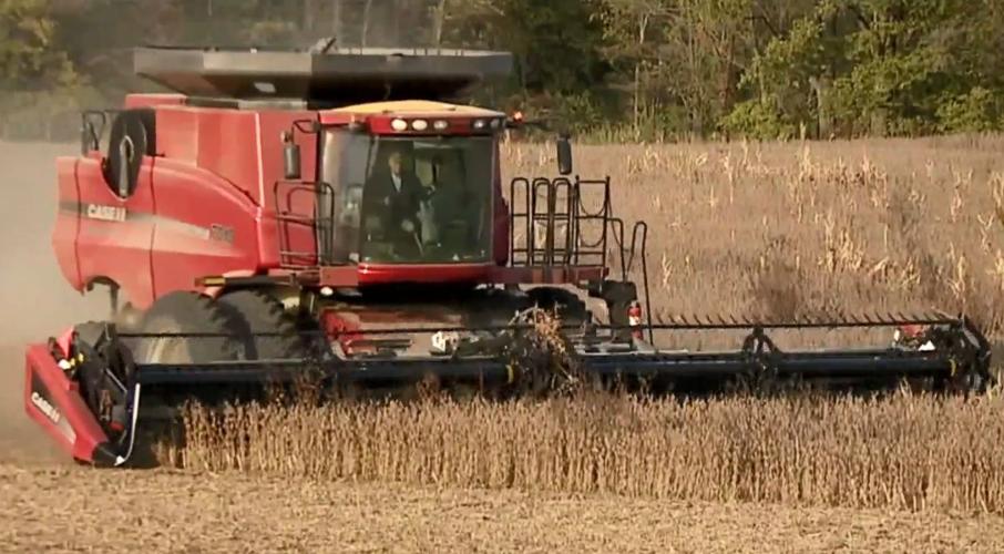 Indiana farmer continues working after both legs - combine