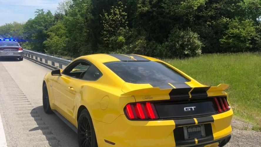 High speed chase on Bluegrass Parkway ends when suspect's can runs out of gas