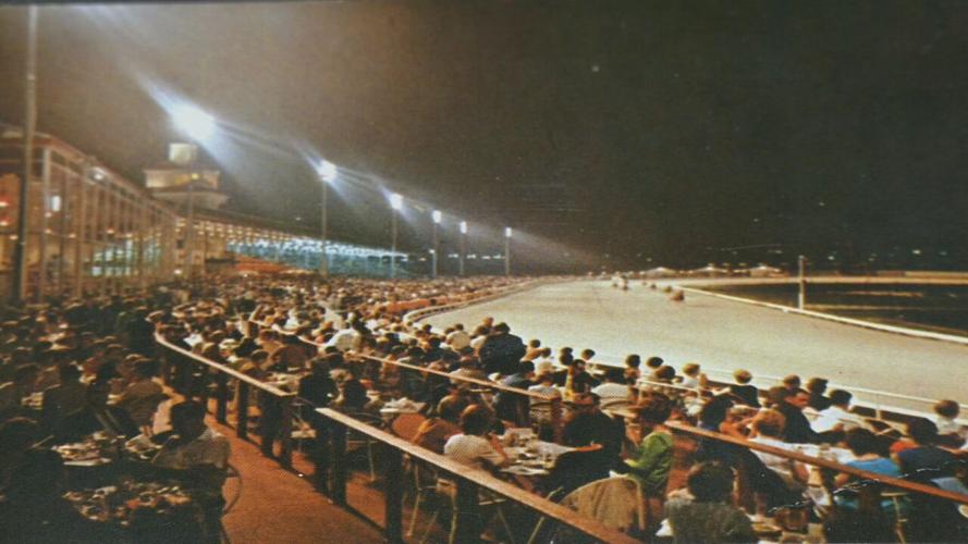 Racing at Louisville Downs