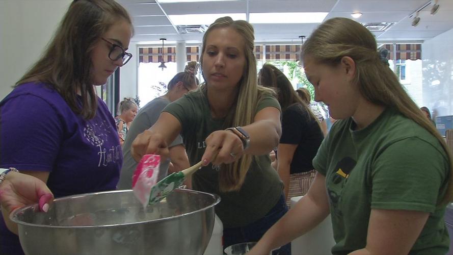 CALLA FUNDRAISER SLIME MAKING 5.jpg