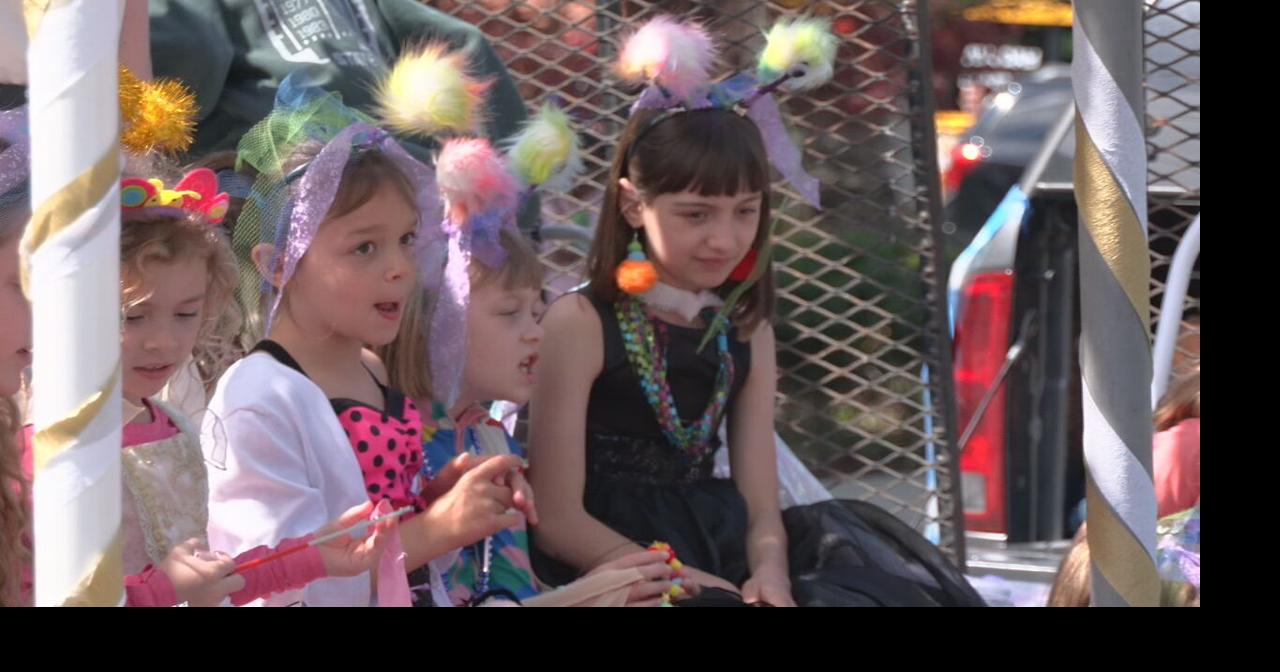 PHOTOS l Thousands line Frankfort Avenue for annual Easter Parade