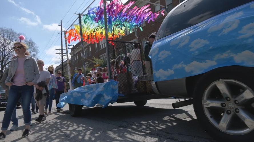 Frankfort Avenue Easter Parade 4.jpeg