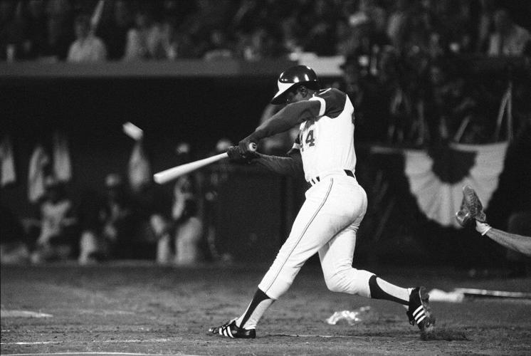 HANK AARON - AP FILE 1.jpeg