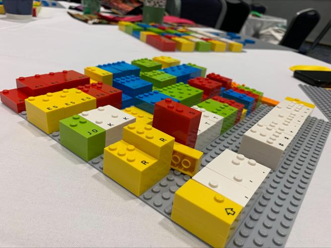 Sui Champagne Giraf LEGOs designed for the blind and visually impaired are distributed  exclusively from Louisville | News | wdrb.com