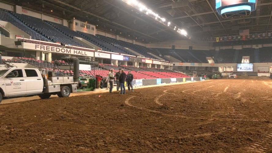 Freedom Hall, tractor pulls 2022