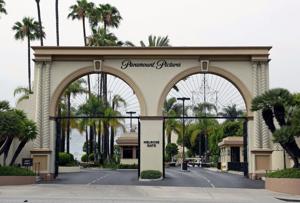 Judge says Paramount and Warner must halt merger for at least two weeks, granting states' request