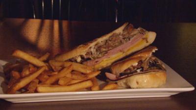 Town Neighborhood Pub food