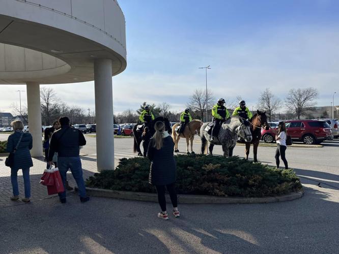 LMPD mounted patrol