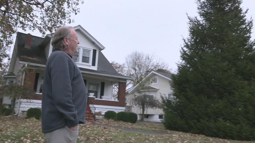 Kaelin family donates Christmas tree for Light Up Louisville event