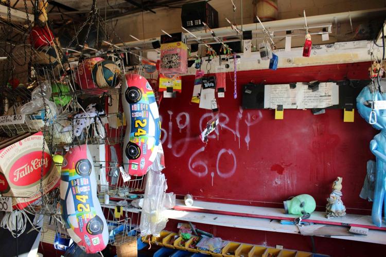 Batt-N-Putt vandalism