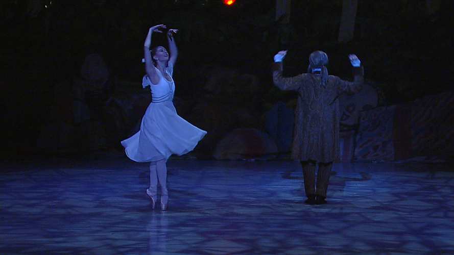 NUTCRACKER BROADCAST - 12-25-19 (78).png