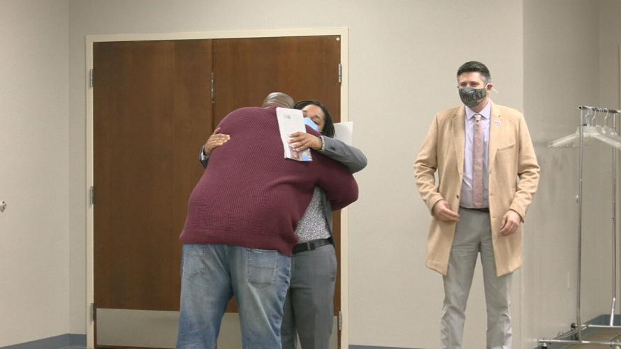 Pardoned felon Savvy Shabazz casts ballot for 1st time in 20 years during early voting in Louisville