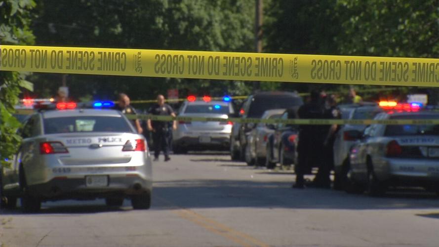 LMPD-Police tape-Cruisers-Crime scene