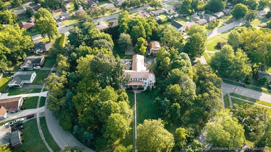 Bashford Manor Inn aerial.jpg