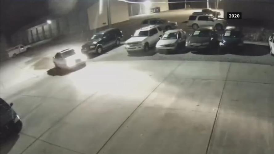 Vehicle being stolen off Shepherdsville car lot (1).jpeg