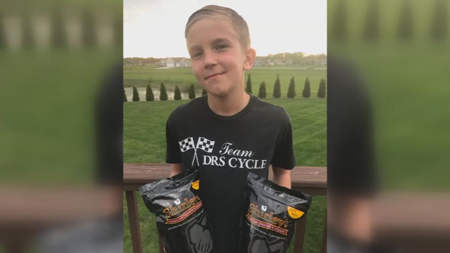 INDIANA BOY SELLS POPCORN FOR GRANDPA'S SURGERY 5-21-19 CNN  (1).jpg