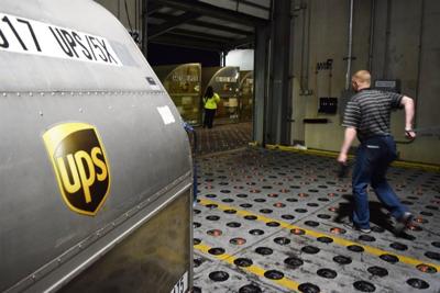 Record peak season boosts UPS' 2017 results