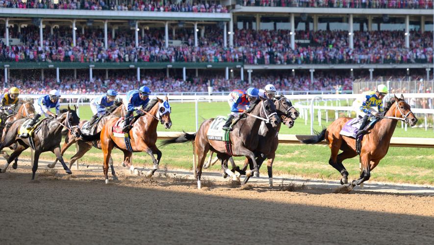 Horses stretch out during first turn.JPG