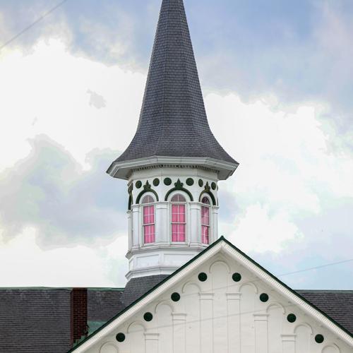 Fans on Kentucky Oaks Day 2025