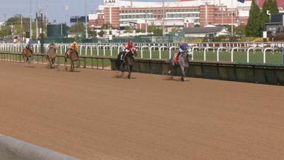 Horse racing at Fall Meet at Churchill Downs - 9.14.23
