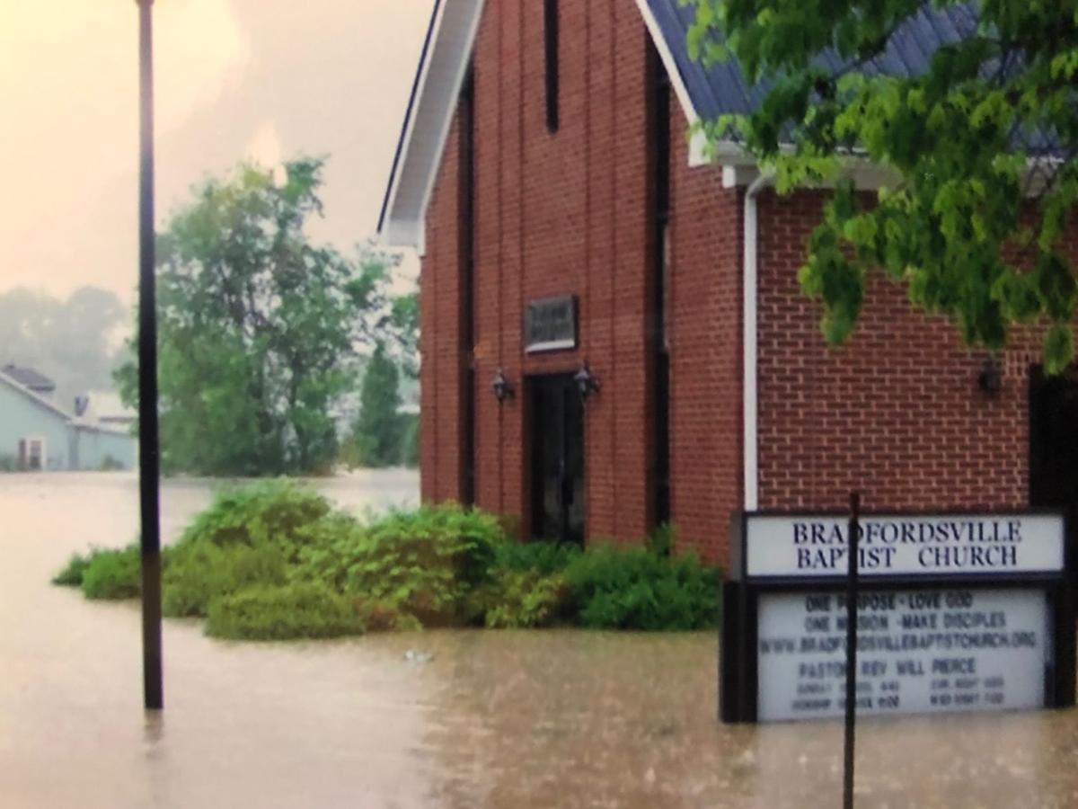 500 volunteers helping to build Bradfordsville church after flooding