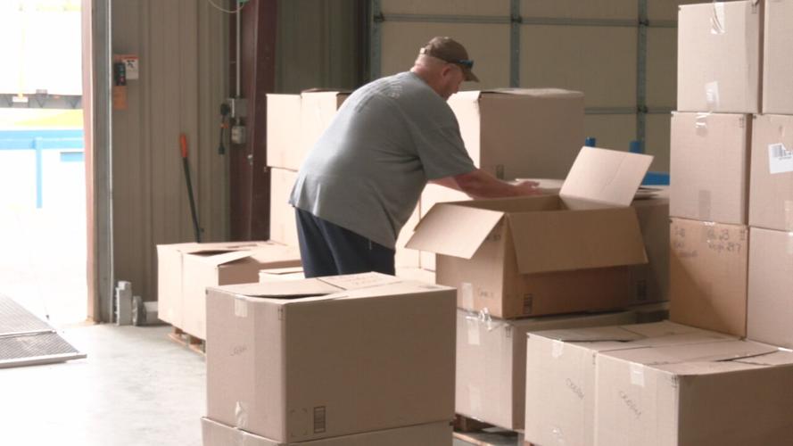 Volunteers collect donations for London, Ky. tornado victims 5-22-25