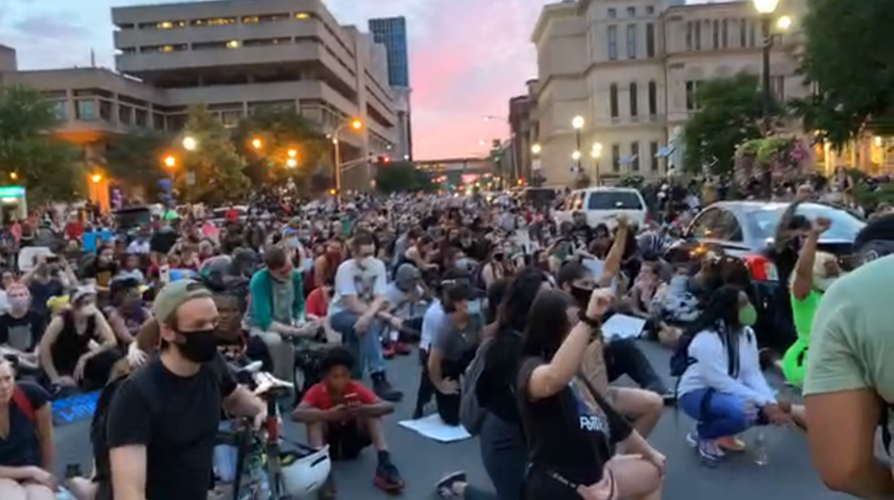 Moment of silence at 6-5-2020 protests