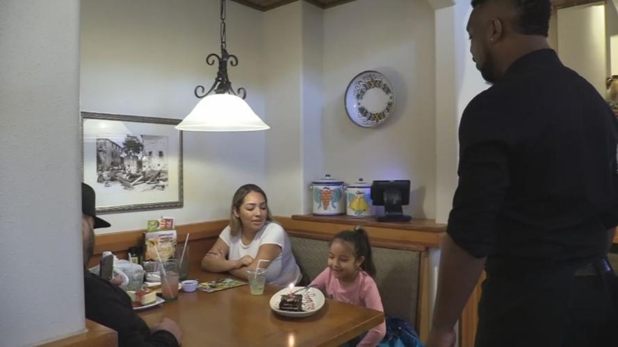 Washington family stunned by Olive Garden waiter singing 'Happy Birthday'