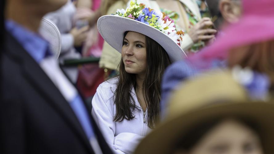 Kentucky Derby fans