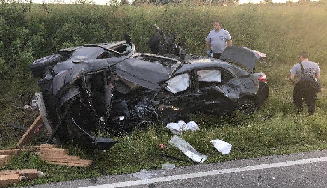 Police investigating after 2 killed in head-on crash near Scottsburg