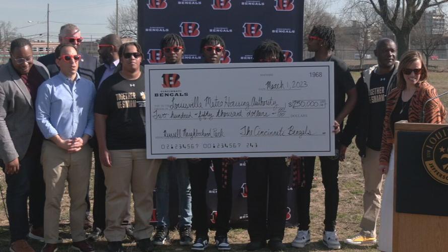 Cincinnati Bengals $250,000 check for Russell neighborhood park