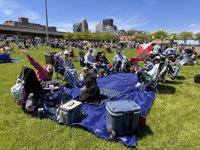Thunder Over Louisville spectators in downtown Louisville