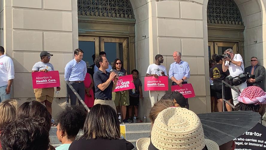 Aborton rally-Downtown Louisville-6-24-22 (8)