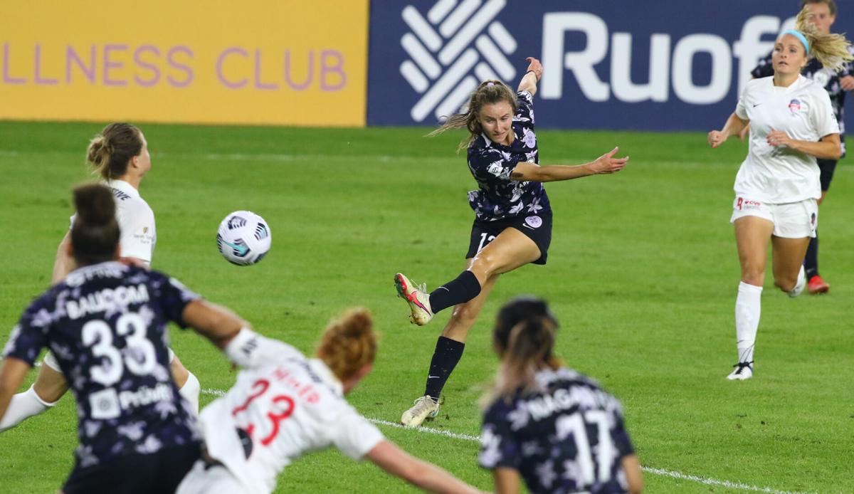 Bozich Ekic Dazzles As Racing Louisville Fc Scores First Win 2 0 Over Washington Sports Wdrb Com