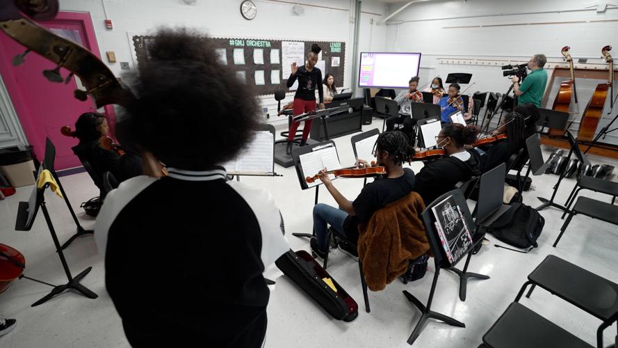 Grace James Violinist Visit 7.jpg