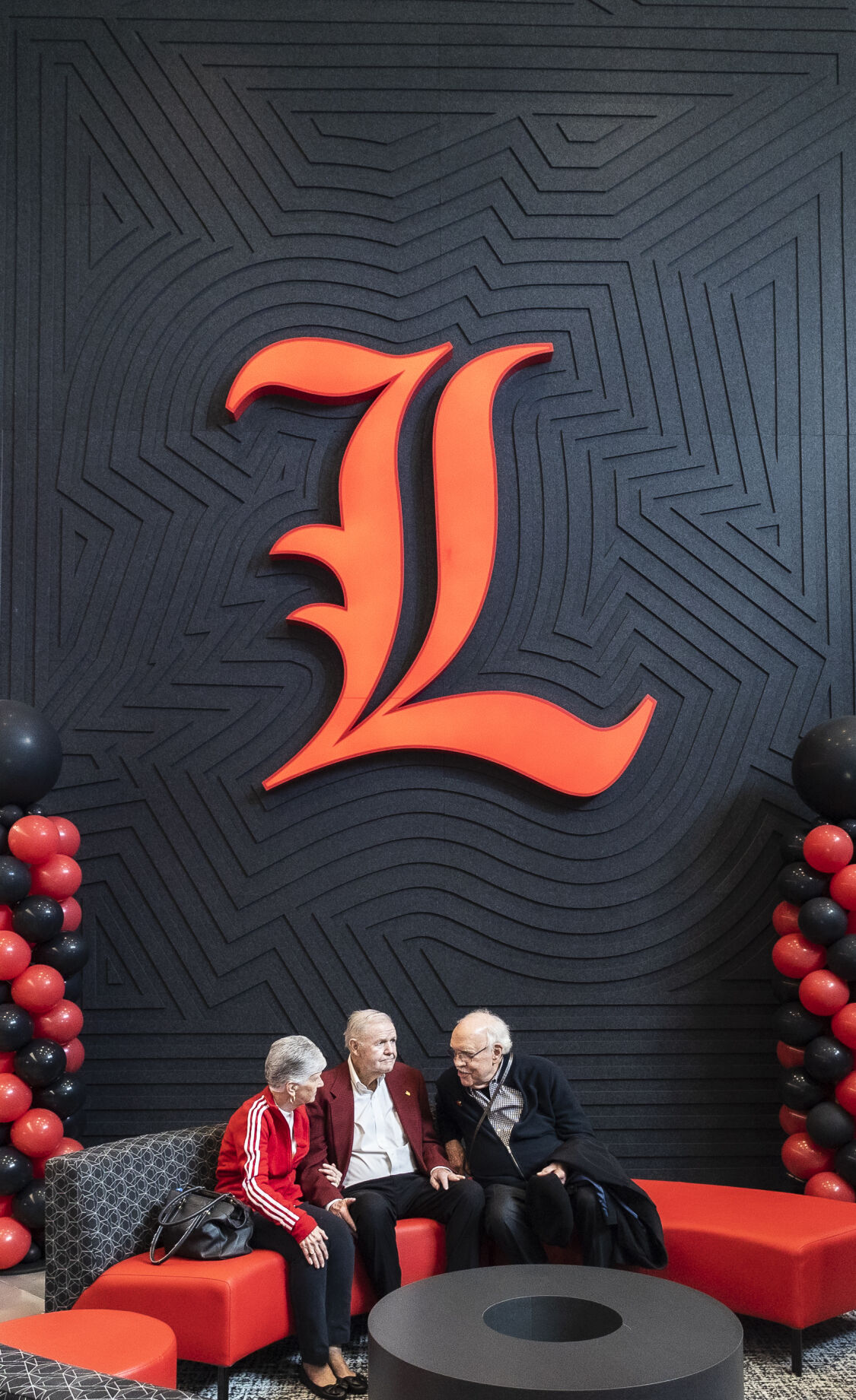 Louisville says farewell to its hoops home, too 